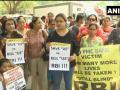 PMC Bank depositors protest outside RBI office in Mumbai - Hindi News | PMC Bank depositors protest outside RBI office in Mumbai | Latest national News at Lokmattimes.com