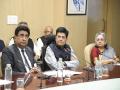 Piyush Goyal reviews measures taken by Railways to check spread of coronavirus - Hindi News | Piyush Goyal reviews measures taken by Railways to check spread of coronavirus | Latest national News at Lokmattimes.com