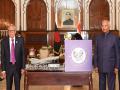 President Kovind presents replica of 1971-era MIG 21 aircraft to Bangladesh counterpart - Hindi News | President Kovind presents replica of 1971-era MIG 21 aircraft to Bangladesh counterpart | Latest international News at Lokmattimes.com