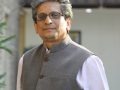 Amid resignations, Ashoka University VC assures to form committee for academic freedom - Hindi News | Amid resignations, Ashoka University VC assures to form committee for academic freedom | Latest politics News at Lokmattimes.com