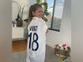 We have one very happy girl here: Warner's daughter elated after getting Kohli's jersey - Hindi News | We have one very happy girl here: Warner's daughter elated after getting Kohli's jersey | Latest cricket News at Lokmattimes.com