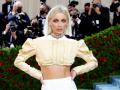 Netizens criticize Emma Chamberlain for wearing Maharaja of Patiala's choker to Met Gala 2022 - Hindi News | Netizens criticize Emma Chamberlain for wearing Maharaja of Patiala's choker to Met Gala 2022 | Latest entertainment News at Lokmattimes.com