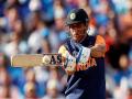 CWC'19: Dhoni's batting towards end leaves Twitterati perplexed - Hindi News | CWC'19: Dhoni's batting towards end leaves Twitterati perplexed | Latest cricket News at Lokmattimes.com