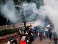 Police fire water cannon, teargas as Hong Kong protest heats up - Hindi News | Police fire water cannon, teargas as Hong Kong protest heats up | Latest international News at Lokmattimes.com