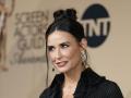 Demi Moore claims Ashton Kutcher made fun of her alcoholism - Hindi News | Demi Moore claims Ashton Kutcher made fun of her alcoholism | Latest entertainment News at Lokmattimes.com
