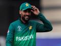 Mohammad Amir expresses gratitude to Pak PM Imran Khan after retiring from Test cricket - Hindi News | Mohammad Amir expresses gratitude to Pak PM Imran Khan after retiring from Test cricket | Latest cricket News at Lokmattimes.com