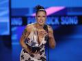I grew up watching awards like this: Halsey gives first AMA speech - Hindi News | I grew up watching awards like this: Halsey gives first AMA speech | Latest entertainment News at Lokmattimes.com