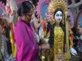 Jharkhand's first woman idol maker continues her late husband's business - Hindi News | Jharkhand's first woman idol maker continues her late husband's business | Latest national News at Lokmattimes.com