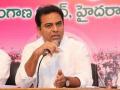 KTR asks Centre to withdraw GST revision on handlooms industry - Hindi News | KTR asks Centre to withdraw GST revision on handlooms industry | Latest national News at Lokmattimes.com