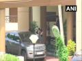 SSR death case: Rhea, her brother Showik reach DRDO guest house for CBI questioning - Hindi News | SSR death case: Rhea, her brother Showik reach DRDO guest house for CBI questioning | Latest national News at Lokmattimes.com