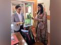 PV Sindhu gifts top-quality badminton racket to Kiren Rijiju - Hindi News | PV Sindhu gifts top-quality badminton racket to Kiren Rijiju | Latest cricket News at Lokmattimes.com