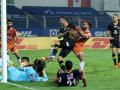 ISL 7: 10-man Goa soak in East Bengal's dominance to salvage a point - Hindi News | ISL 7: 10-man Goa soak in East Bengal's dominance to salvage a point | Latest football News at Lokmattimes.com