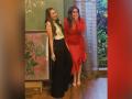 Karisma Kapoor, Kareena Kapoor Khan shot together for 'something exciting' - Hindi News | Karisma Kapoor, Kareena Kapoor Khan shot together for 'something exciting' | Latest maharashtra News at Lokmattimes.com
