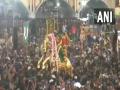 Two died due to suffocation as huge crowd throng Chithirai festival celebrations in Madurai - Hindi News | Two died due to suffocation as huge crowd throng Chithirai festival celebrations in Madurai | Latest national News at Lokmattimes.com