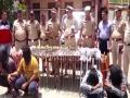 Maharashtra Police seize 89 swords from vehicle on Agra-Mumbai highway; 4 arrested - Hindi News | Maharashtra Police seize 89 swords from vehicle on Agra-Mumbai highway; 4 arrested | Latest maharashtra News at Lokmattimes.com