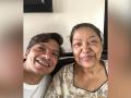 Shaan mourns demise of his mother Sonali Mukherjee - Hindi News | Shaan mourns demise of his mother Sonali Mukherjee | Latest maharashtra News at Lokmattimes.com