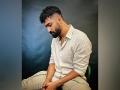 Vicky Kaushal flaunts his new look - Hindi News | Vicky Kaushal flaunts his new look | Latest maharashtra News at Lokmattimes.com