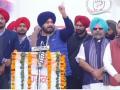 Sidhu hits out at Badal, Amarinder, says their regime made Punjab dysfunctional - Hindi News | Sidhu hits out at Badal, Amarinder, says their regime made Punjab dysfunctional | Latest politics News at Lokmattimes.com