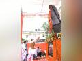 Rajnath Singh unveils statue of Lalji Tandon on his first death anniversary in Lucknow - Hindi News | Rajnath Singh unveils statue of Lalji Tandon on his first death anniversary in Lucknow | Latest national News at Lokmattimes.com