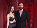 Hrithik Roshan, Saba Azad make relationship red carpet official at Karan Johar's party - Hindi News | Hrithik Roshan, Saba Azad make relationship red carpet official at Karan Johar's party | Latest maharashtra News at Lokmattimes.com