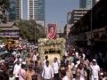 Huge crowd gathers in Mumbai to bid final farewell to legendary Asha Bhosle - Hindi News | Huge crowd gathers in Mumbai to bid final farewell to legendary Asha Bhosle | Latest entertainment News at Lokmattimes.com