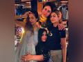 Kareena Kapoor Khan, Malaika Arora, Amrita Arora extends birthday wishes to their friend Mallika Bhat - Hindi News | Kareena Kapoor Khan, Malaika Arora, Amrita Arora extends birthday wishes to their friend Mallika Bhat | Latest maharashtra News at Lokmattimes.com