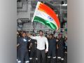Salman Khan extends wishes on 76th Independence Day, posts picture with Indian Flag - Hindi News | Salman Khan extends wishes on 76th Independence Day, posts picture with Indian Flag | Latest entertainment News at Lokmattimes.com