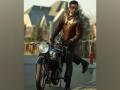 Vicky Kaushal shakes a leg to Harrdy Sandhu's 'Bijlee Bijlee' - Hindi News | Vicky Kaushal shakes a leg to Harrdy Sandhu's 'Bijlee Bijlee' | Latest maharashtra News at Lokmattimes.com