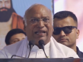 Kharge questions PM Modi’s ‘clean image, clean politics’ remarks  - Hindi News | Kharge questions PM Modi’s ‘clean image, clean politics’ remarks  | Latest politics News at Lokmattimes.com