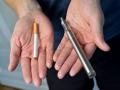 Use of e-cigarettes along with smoking cessation likely to help quit smoking - Hindi News | Use of e-cigarettes along with smoking cessation likely to help quit smoking | Latest health News at Lokmattimes.com