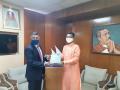 Indian envoy meets Bangladesh Shipping Minister - Hindi News | Indian envoy meets Bangladesh Shipping Minister | Latest international News at Lokmattimes.com