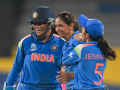Women’s World Cup: Kranti and Deepti pick three each as India beat Pakistan by 88 runs - Hindi News | Women’s World Cup: Kranti and Deepti pick three each as India beat Pakistan by 88 runs | Latest other-sports News at Lokmattimes.com