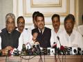 Fadanvis resigns as Maharastra CM: 'Doubt 3-wheeler govt will be stable' - Hindi News | Fadanvis resigns as Maharastra CM: 'Doubt 3-wheeler govt will be stable' | Latest politics News at Lokmattimes.com
