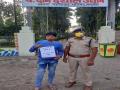 'Main samaaj ka dushamn hoon': Mandsaur cops use social experiment to keep people indoors - Hindi News | 'Main samaaj ka dushamn hoon': Mandsaur cops use social experiment to keep people indoors | Latest national News at Lokmattimes.com