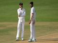 Ind vs Eng, 1st Test: Kohli gives pep talk ahead of day 2 - Hindi News | Ind vs Eng, 1st Test: Kohli gives pep talk ahead of day 2 | Latest cricket News at Lokmattimes.com