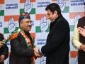 Retired Major General CK Jakhmola quits AAP, joins Congress in Dehradun - Hindi News | Retired Major General CK Jakhmola quits AAP, joins Congress in Dehradun | Latest politics News at Lokmattimes.com