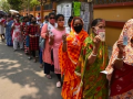 Panchayat re-polling in Bengal more or less peaceful, polling percentage at 30.54% till 1 PM - Hindi News | Panchayat re-polling in Bengal more or less peaceful, polling percentage at 30.54% till 1 PM | Latest national News at Lokmattimes.com