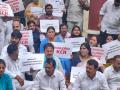 Sharmila stopped from leaving for KCR’s constituency, placed under house arrest - Hindi News | Sharmila stopped from leaving for KCR’s constituency, placed under house arrest | Latest politics News at Lokmattimes.com