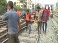 Train services affected in Maharashtra's Mulund area after three coaches of Dadar-Puducherry Express derail in Mumbai - Hindi News | Train services affected in Maharashtra's Mulund area after three coaches of Dadar-Puducherry Express derail in Mumbai | Latest national News at Lokmattimes.com