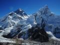 Three Sherpa climbers go missing in Mt. Everest - Hindi News | Three Sherpa climbers go missing in Mt. Everest | Latest international News at Lokmattimes.com