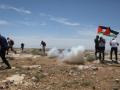 Palestinian teen killed, 90 injured in West Bank clashes - Hindi News | Palestinian teen killed, 90 injured in West Bank clashes | Latest politics News at Lokmattimes.com