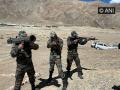 Indian Army troops get American, Swiss rifles on China border - Hindi News | Indian Army troops get American, Swiss rifles on China border | Latest national News at Lokmattimes.com