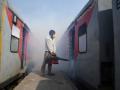 Smoke in Chennai-Delhi Rajdhani Express triggers panic - Hindi News | Smoke in Chennai-Delhi Rajdhani Express triggers panic | Latest national News at Lokmattimes.com