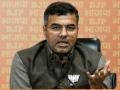 BJP MP Parvesh Verma seeks removal of Swati Maliwal as DCW chief, writes to L-G - Hindi News | BJP MP Parvesh Verma seeks removal of Swati Maliwal as DCW chief, writes to L-G | Latest politics News at Lokmattimes.com