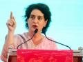 Priyanka Gandhi promises Rs 2,000 to every woman household head in K'taka - Hindi News | Priyanka Gandhi promises Rs 2,000 to every woman household head in K'taka | Latest politics News at Lokmattimes.com