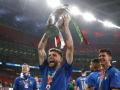 Euro 2020: Donnarumma the hero as Italy clinch title - Hindi News | Euro 2020: Donnarumma the hero as Italy clinch title | Latest football News at Lokmattimes.com