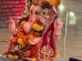 SRK bids farewell to 'Ganpati Bappa' - Hindi News | SRK bids farewell to 'Ganpati Bappa' | Latest entertainment News at Lokmattimes.com