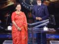 Gwalior homemaker Geeta Singh Gour, 53, is third 'KBC 13' crorepati - Hindi News | Gwalior homemaker Geeta Singh Gour, 53, is third 'KBC 13' crorepati | Latest entertainment News at Lokmattimes.com