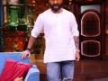 Saif Ali Khan reveals why he can't sing lullabies to his kids on 'The Kapil Sharma Show' - Hindi News | Saif Ali Khan reveals why he can't sing lullabies to his kids on 'The Kapil Sharma Show' | Latest entertainment News at Lokmattimes.com