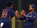 2nd T20I: India beat New Zealand by 7 wickets; take unassailable 2-0 series lead - Hindi News | 2nd T20I: India beat New Zealand by 7 wickets; take unassailable 2-0 series lead | Latest cricket News at Lokmattimes.com